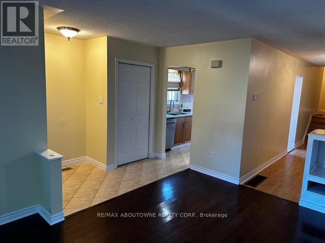 597 Upper Paradise Road, Hamilton, ON - Indoor Photo Showing Other Room