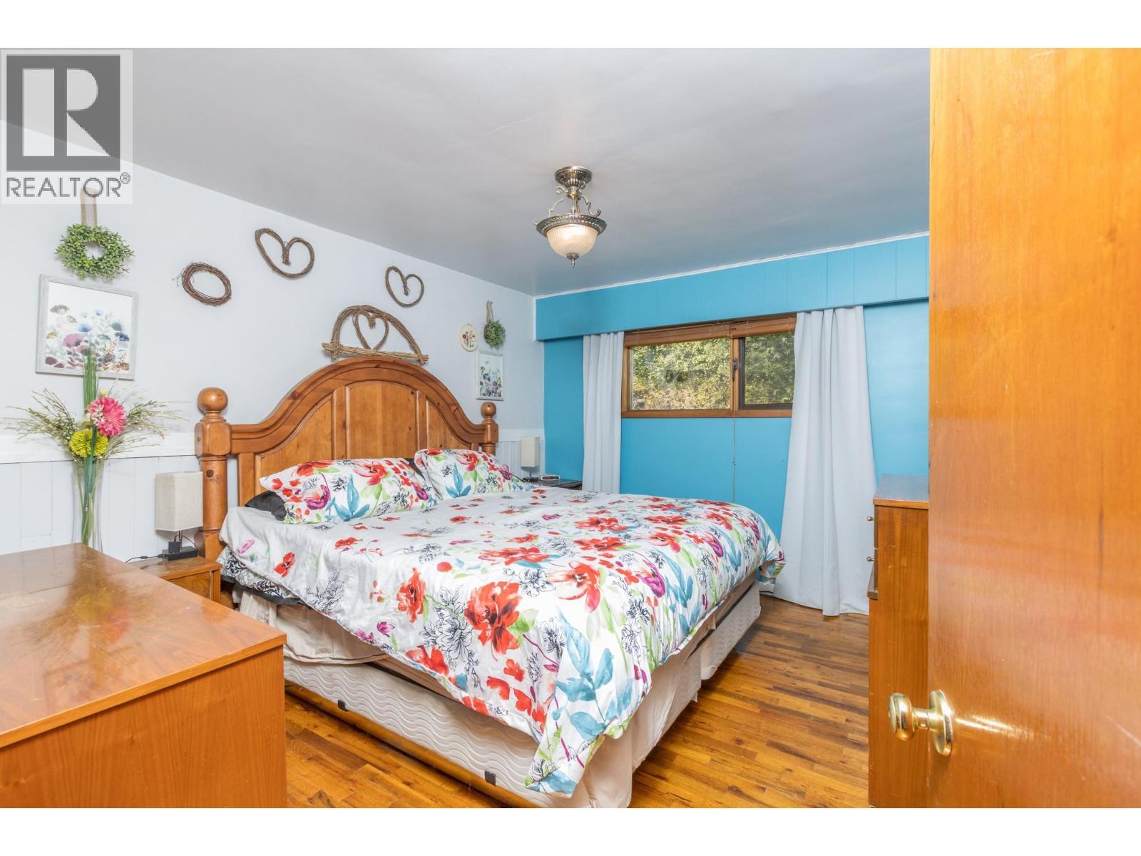 3591 65 Avenue Nw, Salmon Arm, BC - Indoor Photo Showing Bedroom