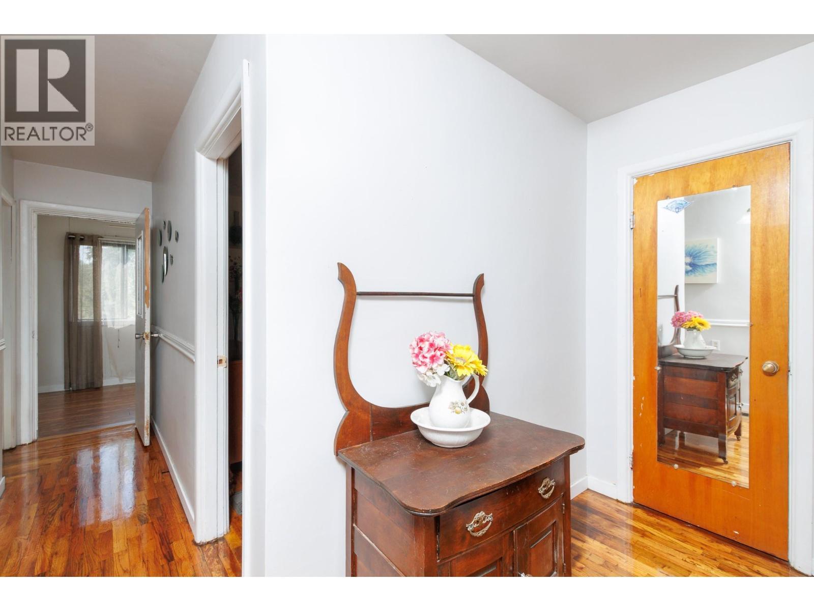 3591 65 Avenue Nw, Salmon Arm, BC - Indoor Photo Showing Other Room