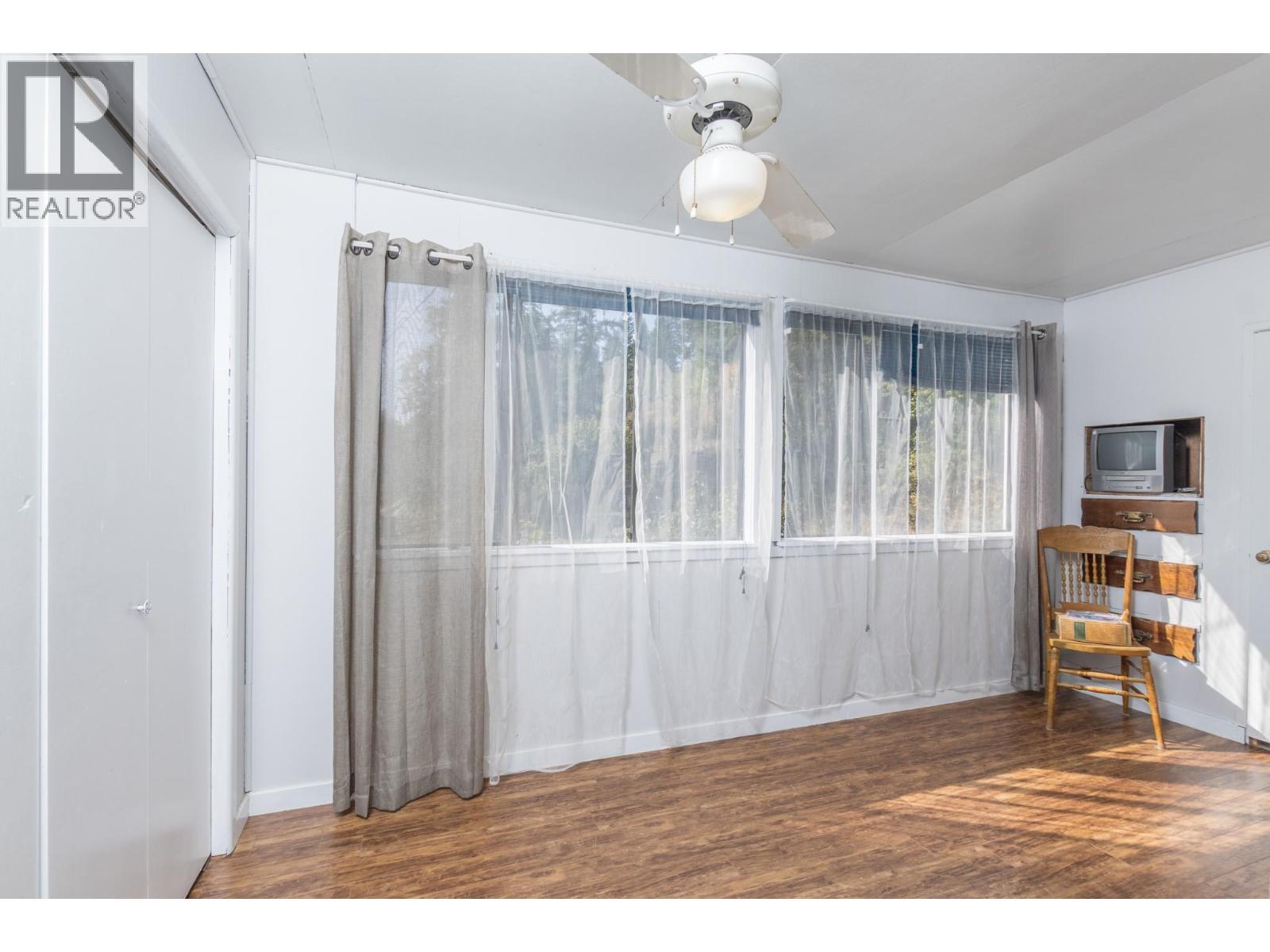 3591 65 Avenue Nw, Salmon Arm, BC - Indoor Photo Showing Other Room