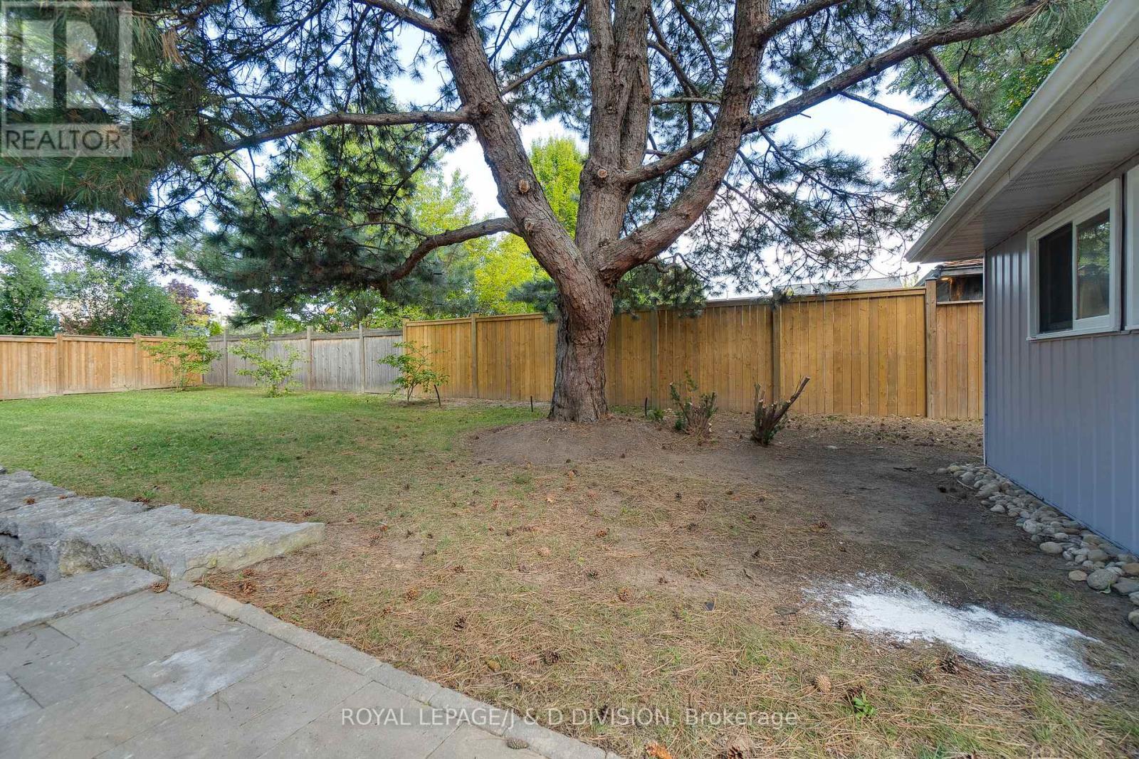 7079 Second Line W, Mississauga, ON - Outdoor