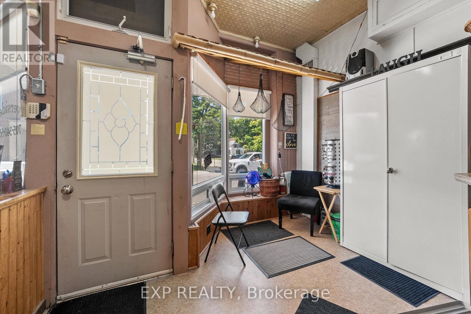 104 William Street N, Kawartha Lakes, ON