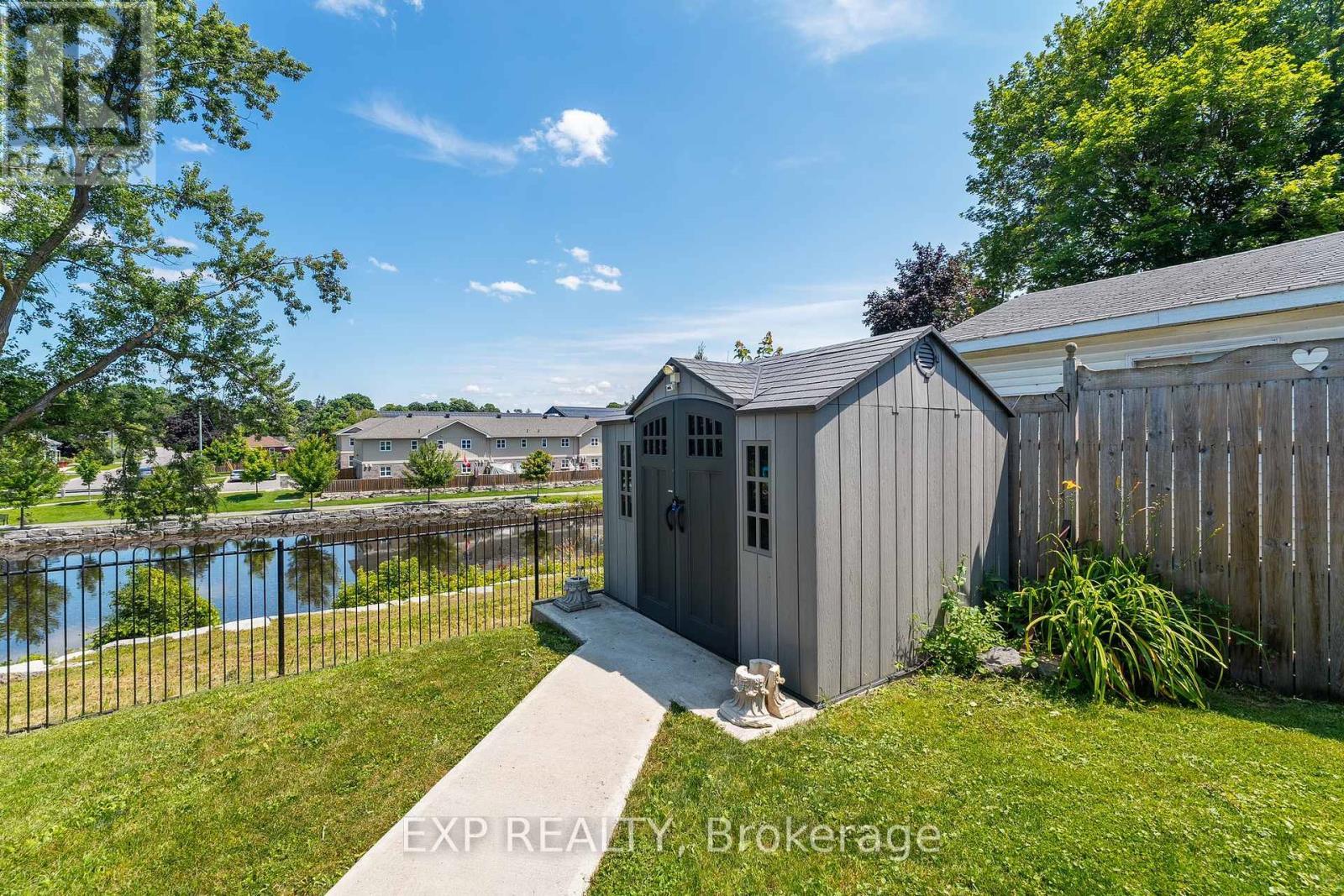 104 William Street N, Kawartha Lakes, ON