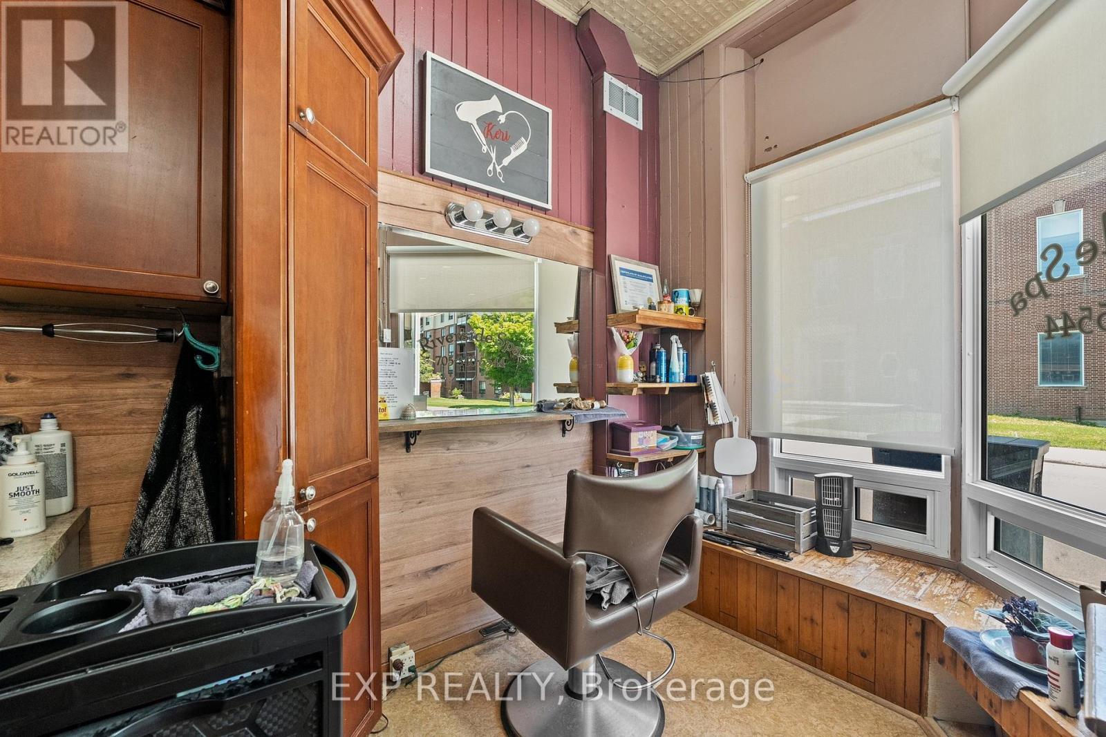 104 William Street N, Kawartha Lakes, ON