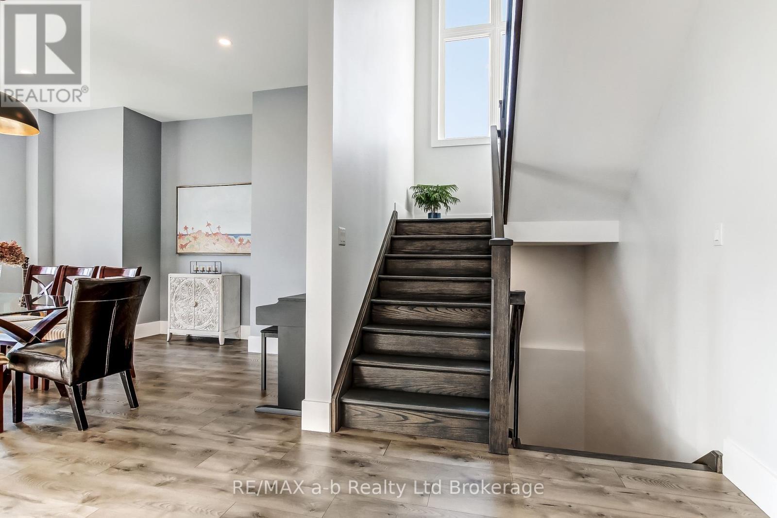 48 Otterview Drive, Norwich (Otterville), ON - Indoor Photo Showing Other Room