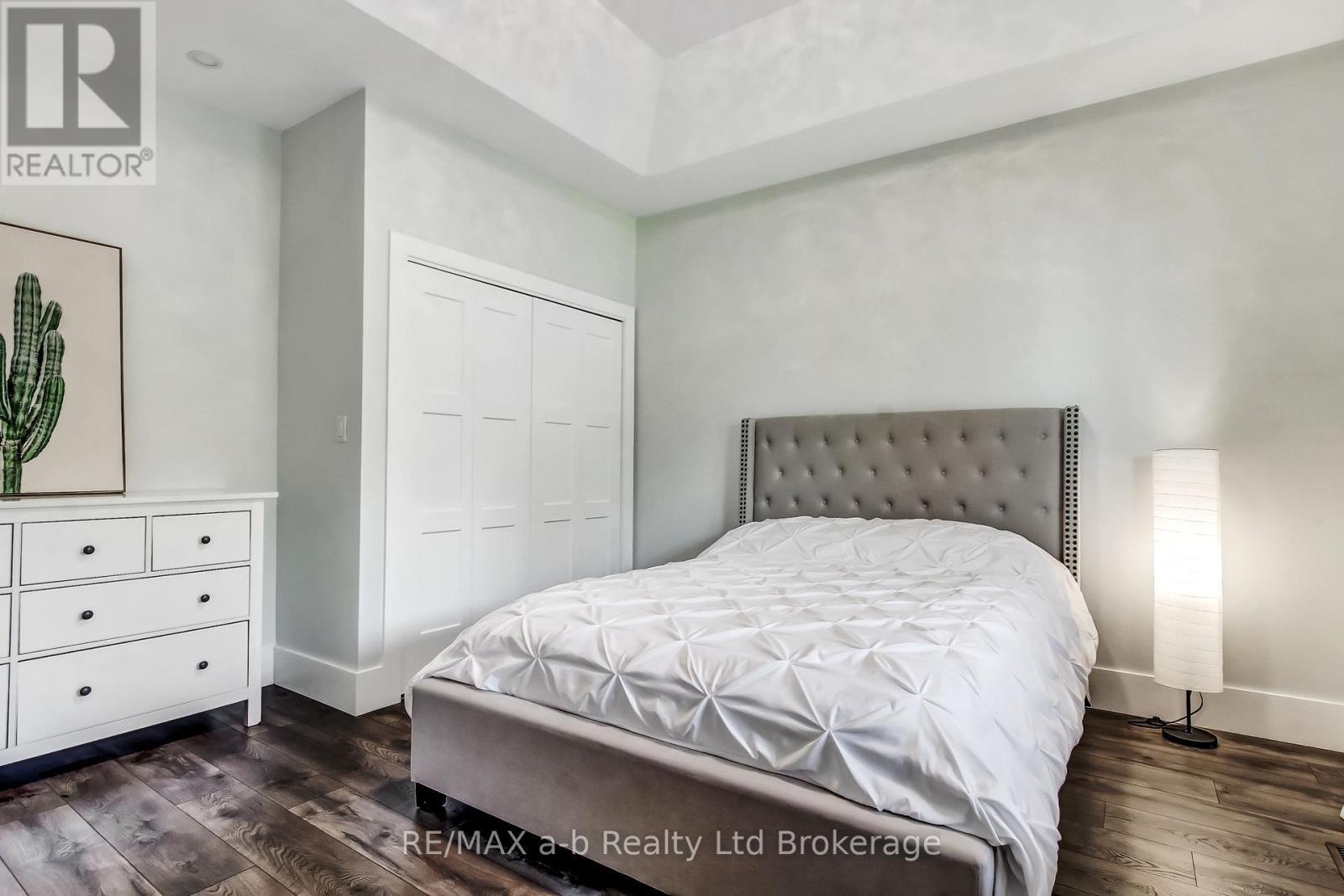 48 Otterview Drive, Norwich (Otterville), ON - Indoor Photo Showing Bedroom