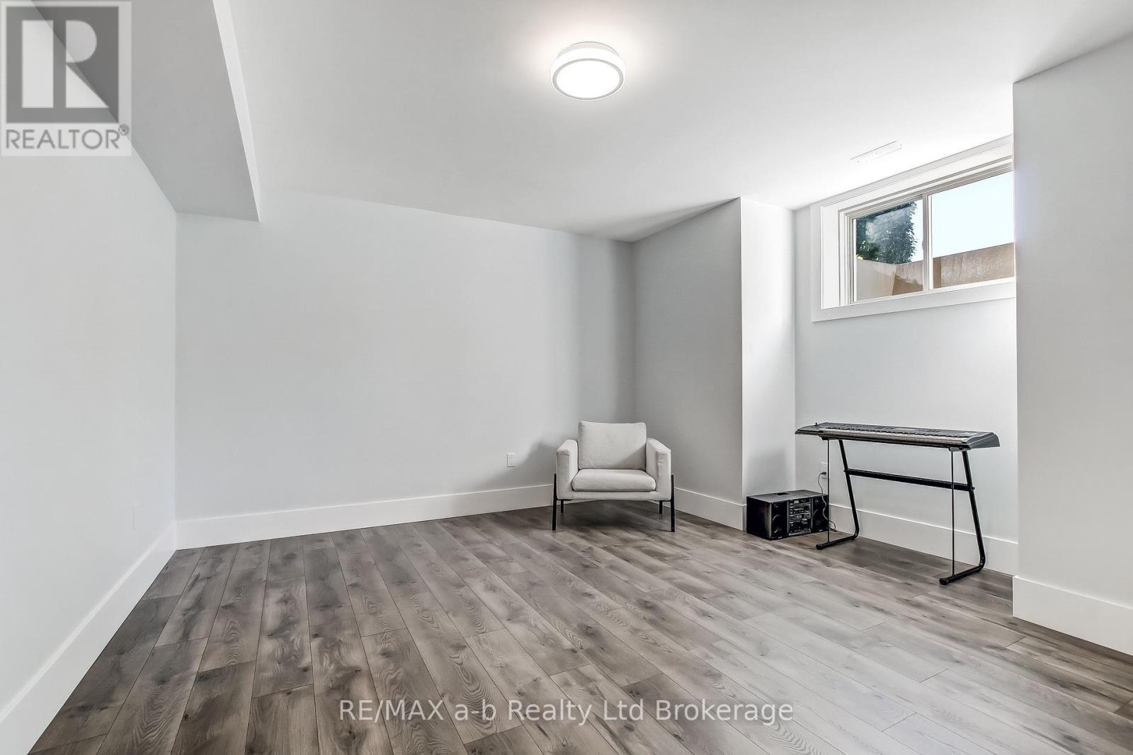 48 Otterview Drive, Norwich (Otterville), ON - Indoor Photo Showing Other Room