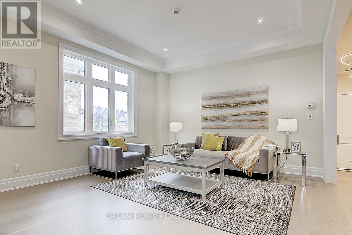 459 Via Romano Boulevard, Vaughan, ON - Indoor Photo Showing Other Room