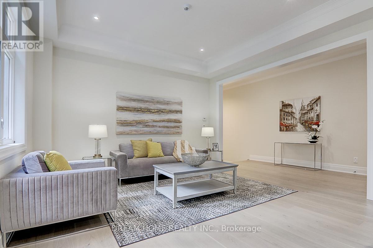 459 Via Romano Boulevard, Vaughan, ON - Indoor Photo Showing Living Room