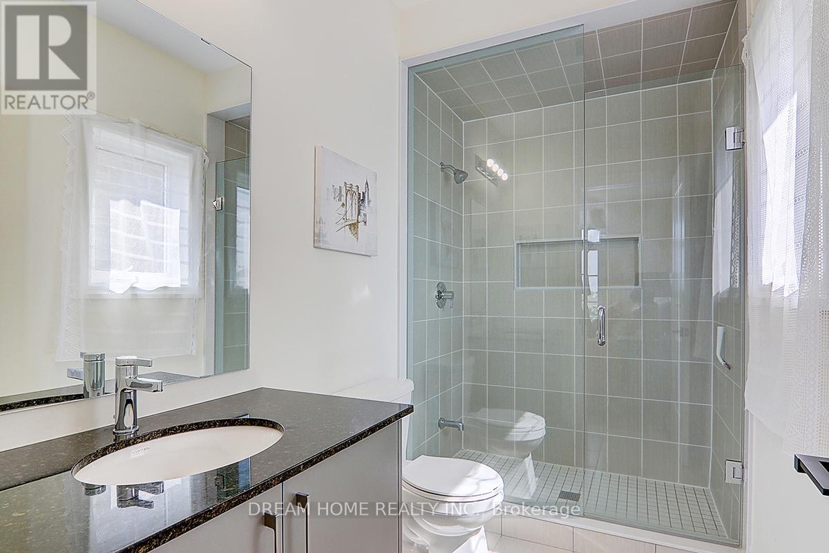 459 Via Romano Boulevard, Vaughan, ON - Indoor Photo Showing Bathroom