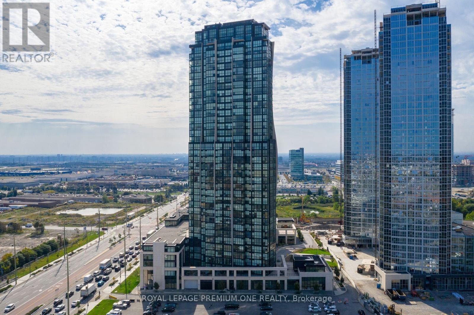 2303 - 2910 Highway 7 Road, Vaughan, ON - Outdoor With View