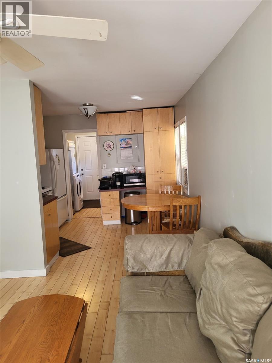 2337 Mcdonald Street, Regina, SK - Indoor