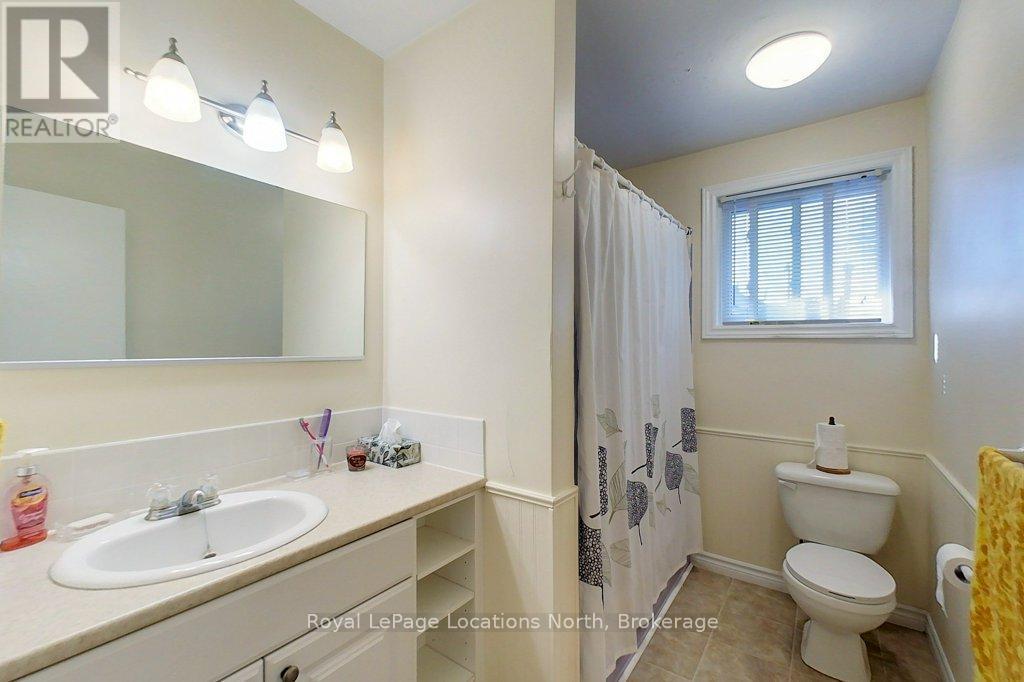 151 Gardiner Street, Meaford, ON - Indoor Photo Showing Bathroom