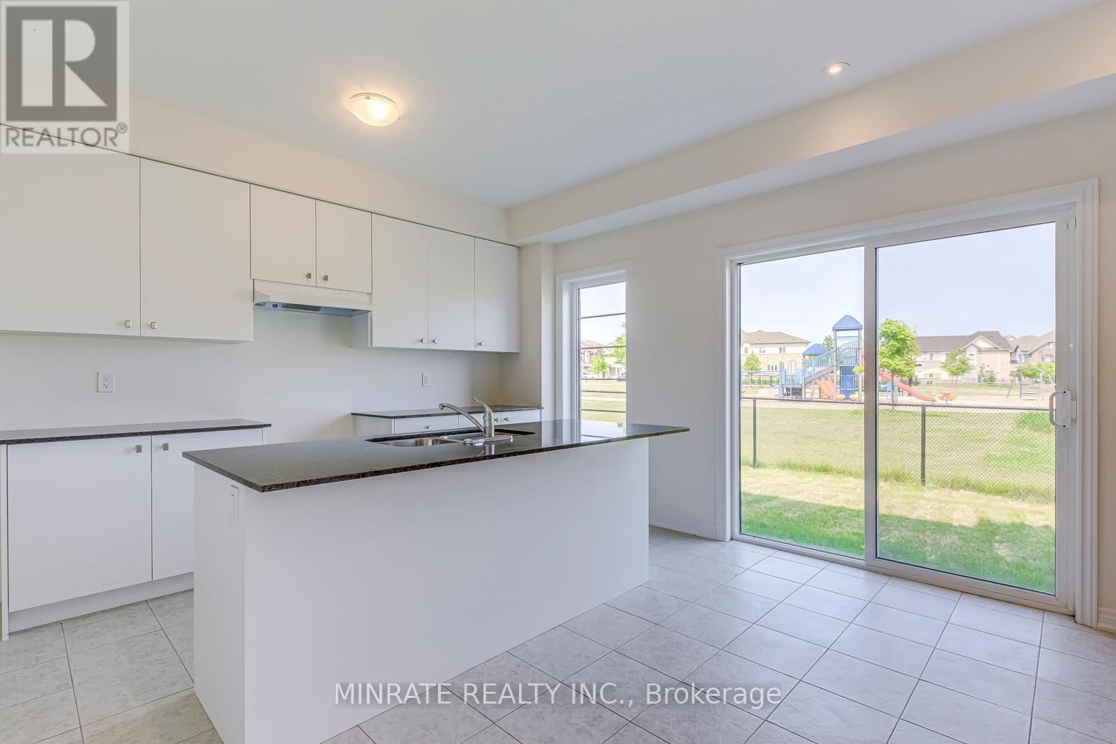 3139 Goodyear Road, Burlington, ON - Indoor Photo Showing Kitchen