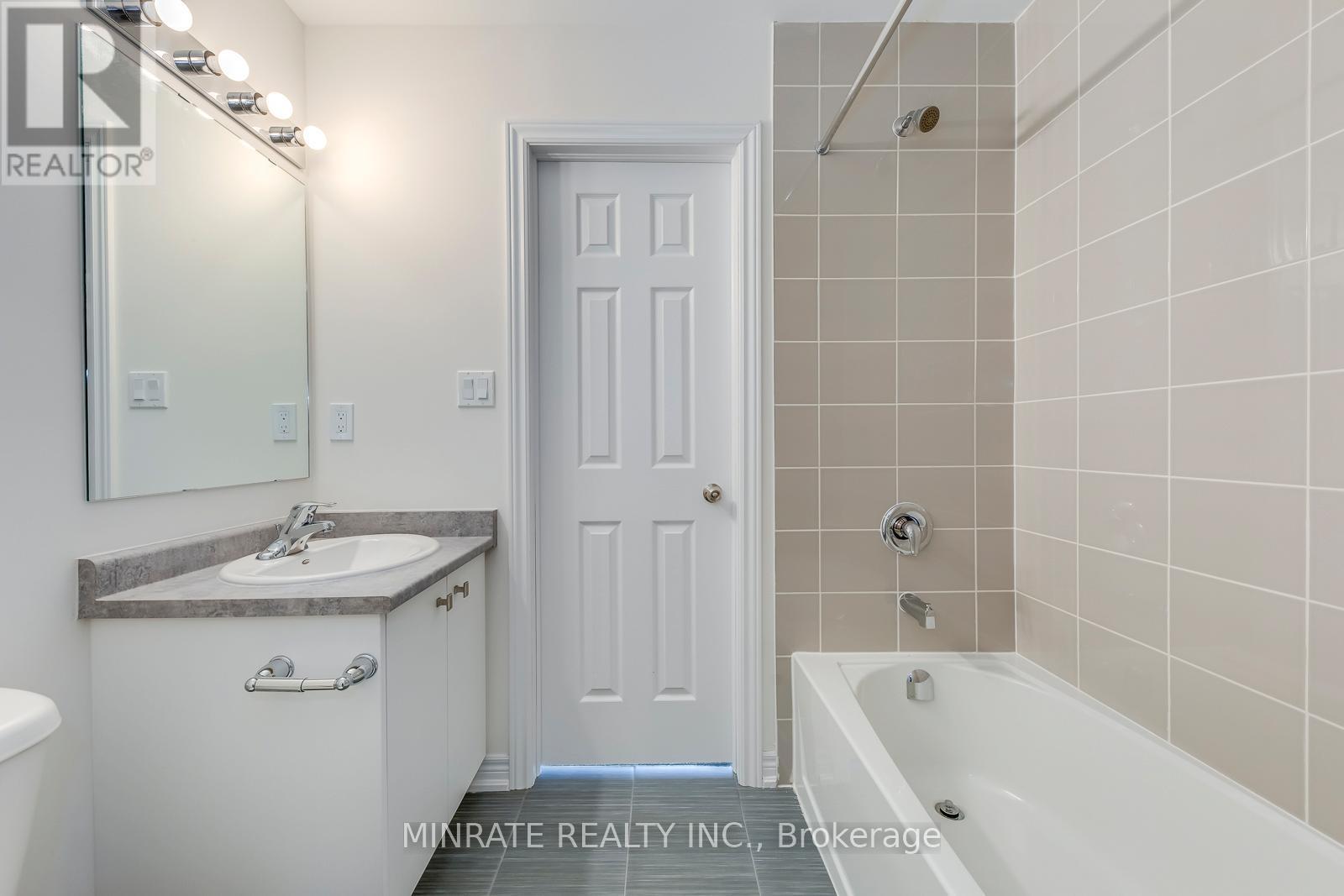 3139 Goodyear Road, Burlington, ON - Indoor Photo Showing Bathroom