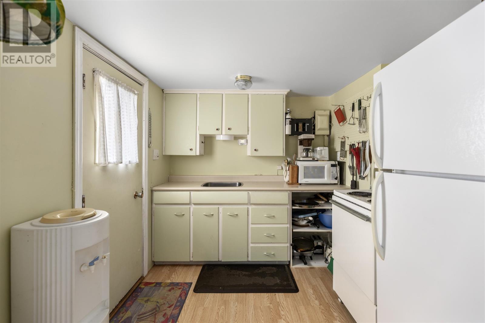 Pcl 332 Sec Aws Upper Island Lake, Heyden, ON - Indoor Photo Showing Kitchen
