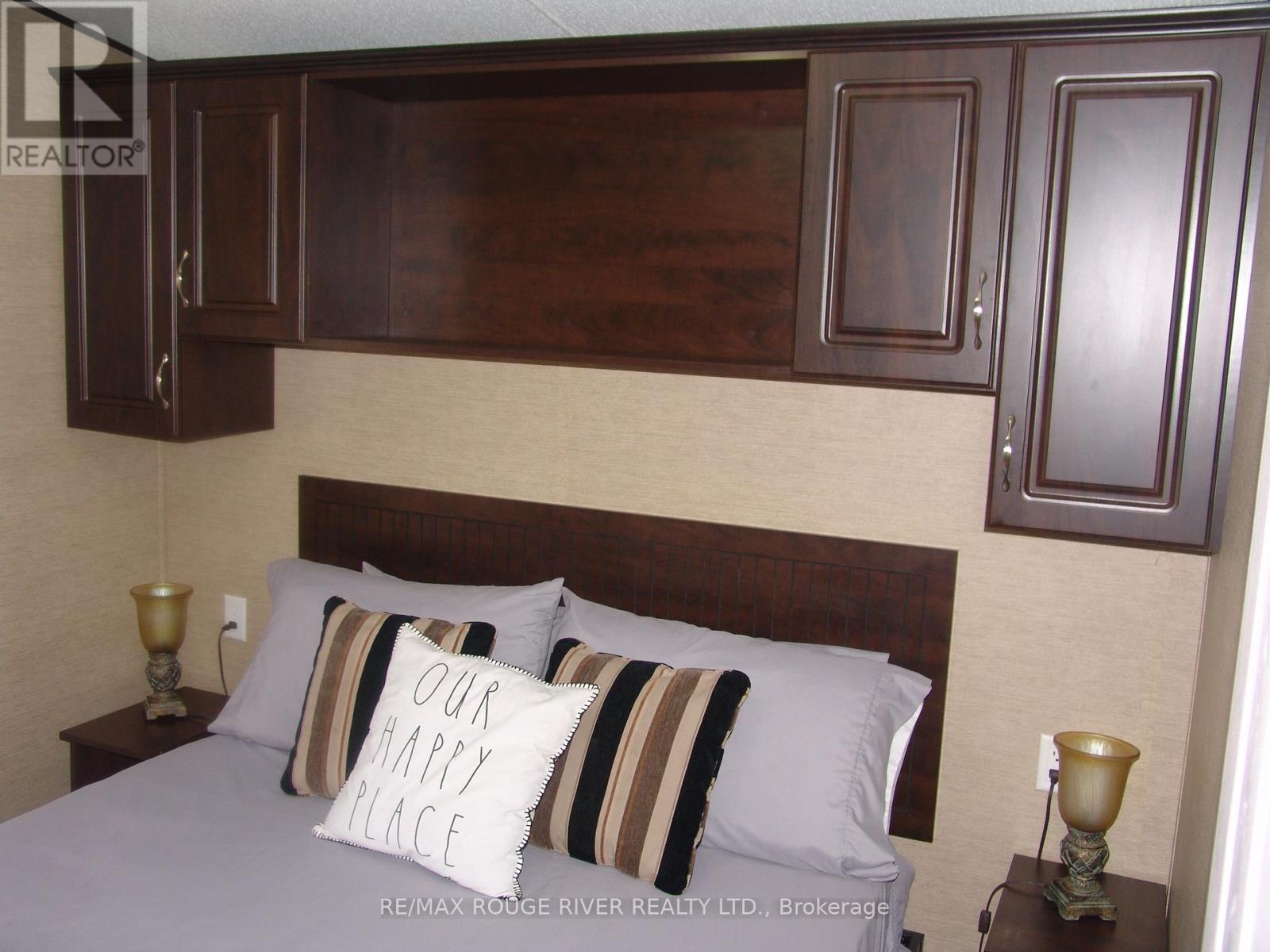 1235 Villiers Line, Otonabee-South Monaghan, ON - Indoor Photo Showing Bedroom