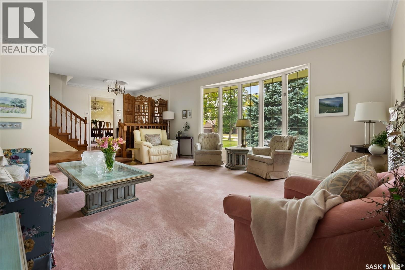 70 Lowry Place, Regina, SK - Indoor Photo Showing Living Room