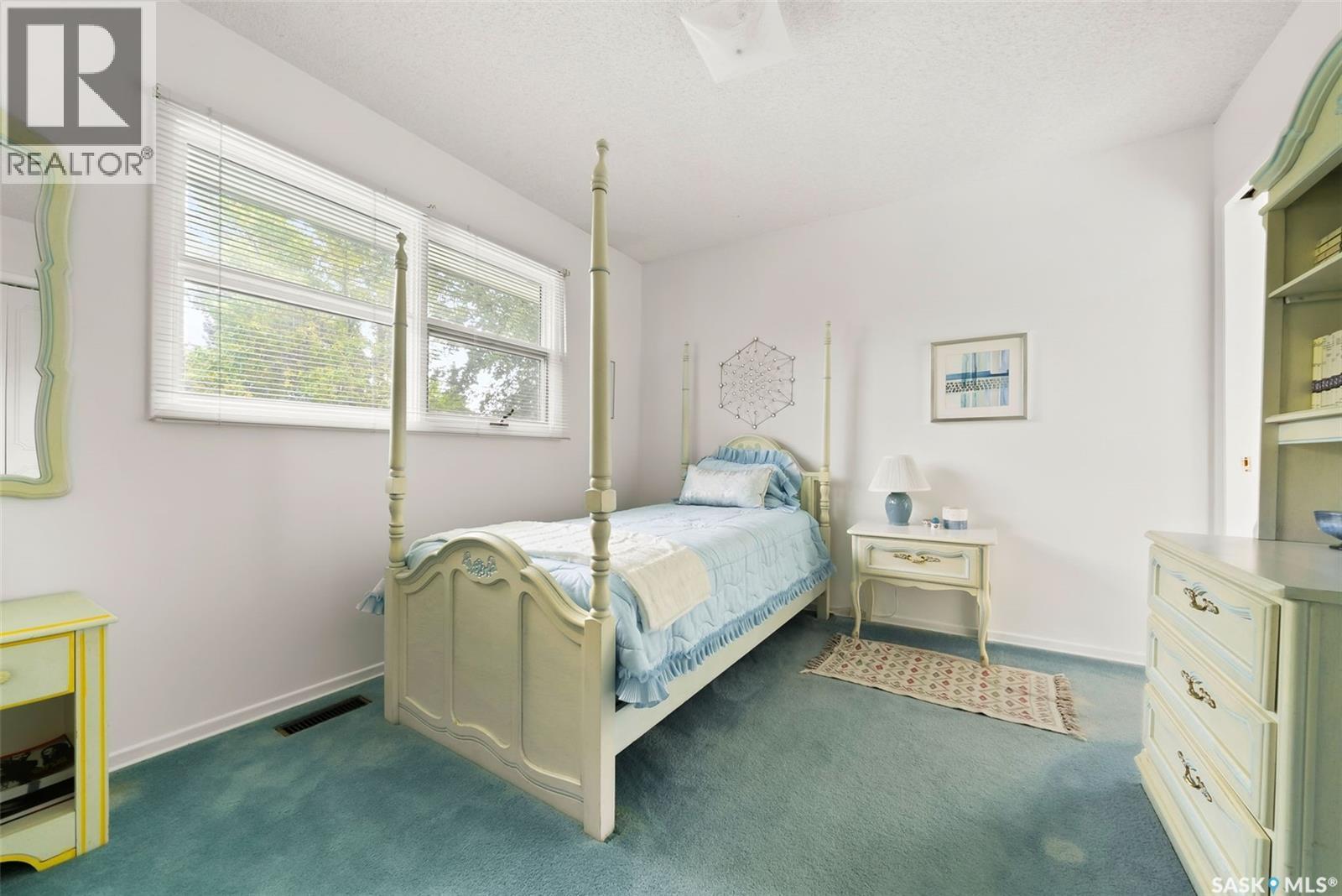 70 Lowry Place, Regina, SK - Indoor Photo Showing Bedroom