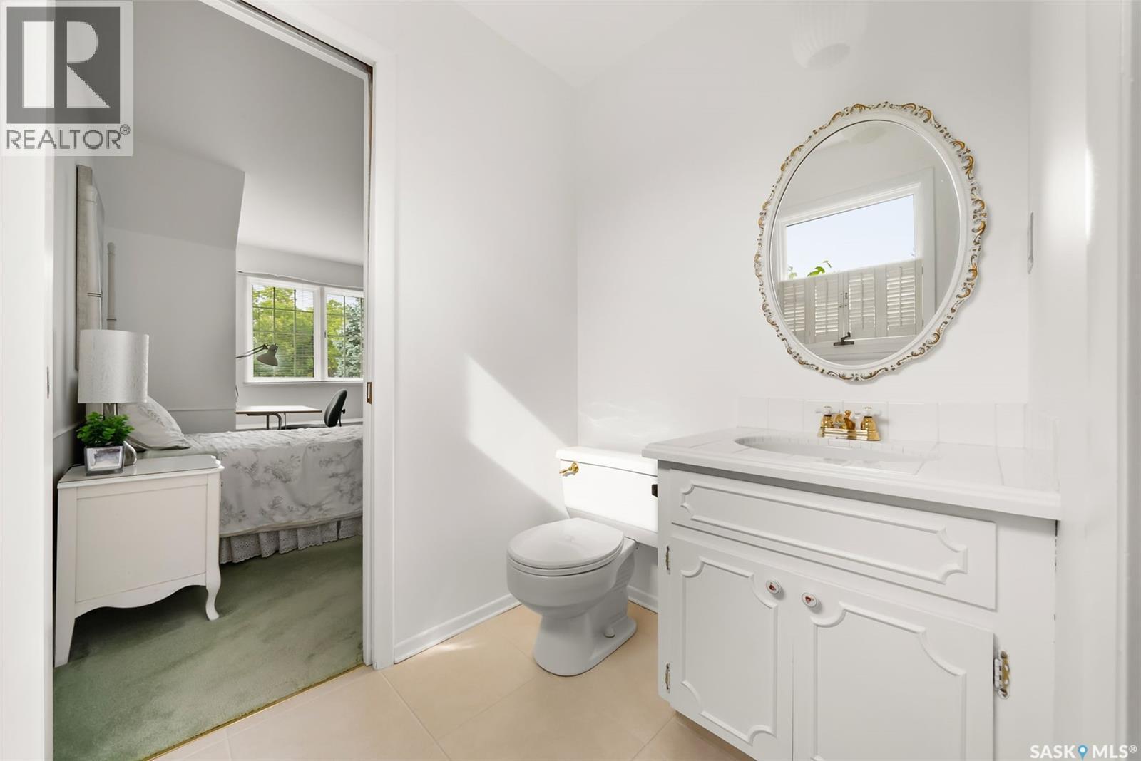 70 Lowry Place, Regina, SK - Indoor Photo Showing Bathroom