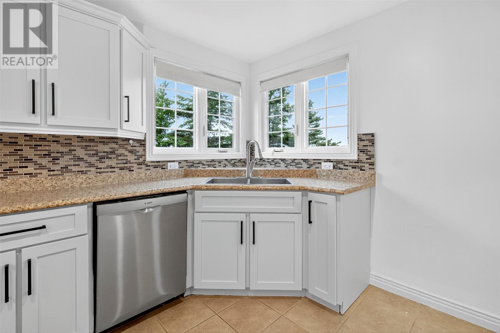 551 Main Road, Whitbourne, NL - Indoor Photo Showing Kitchen With Double Sink