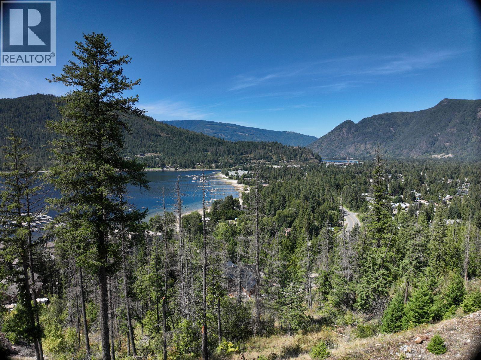 246 Bayview Drive, Sicamous, BC