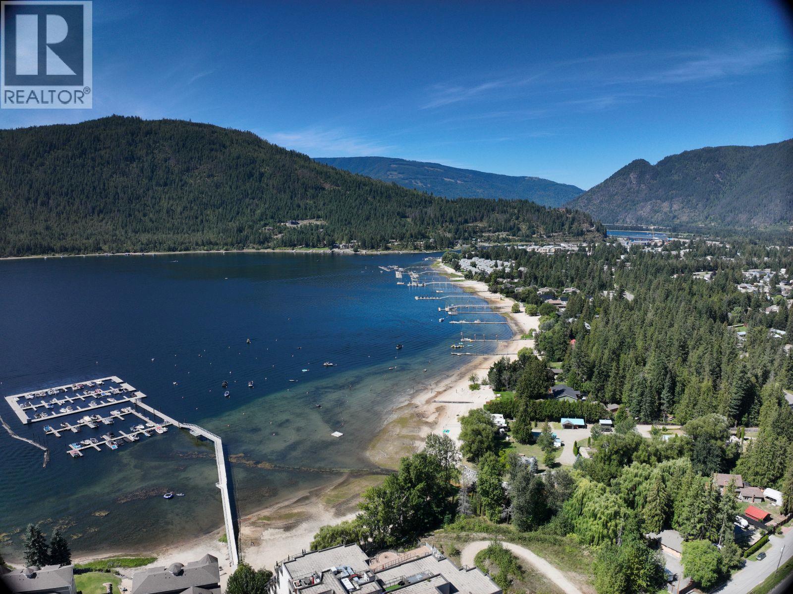 246 Bayview Drive, Sicamous, BC
