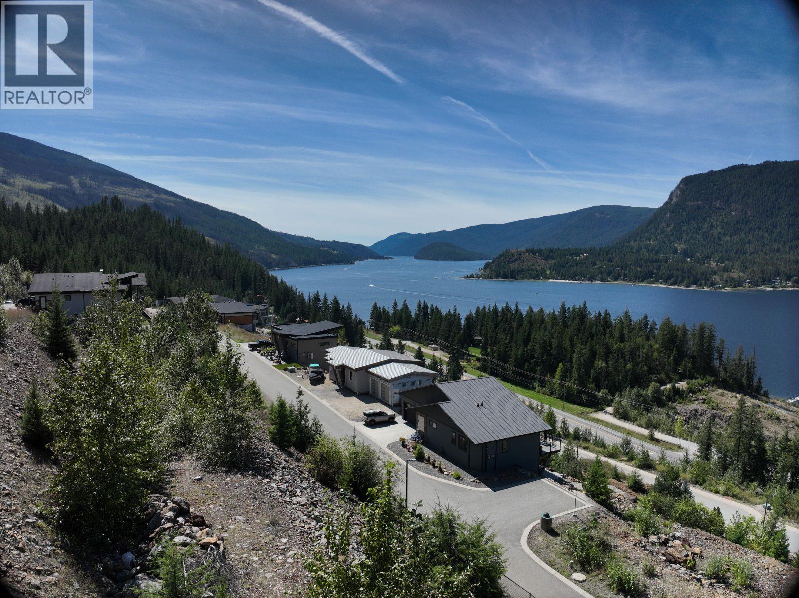 246 Bayview Drive, Sicamous, BC