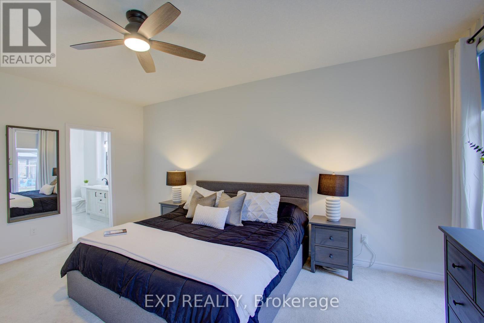 115 Maple Street, Mapleton, ON - Indoor Photo Showing Bedroom