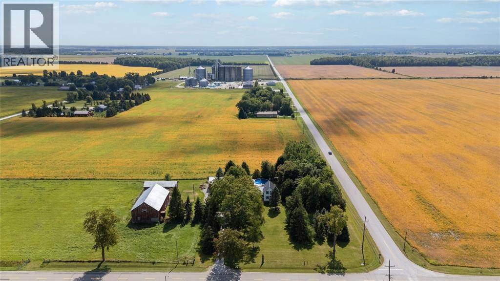 5459 Confederation Line, Plympton-Wyoming, ON