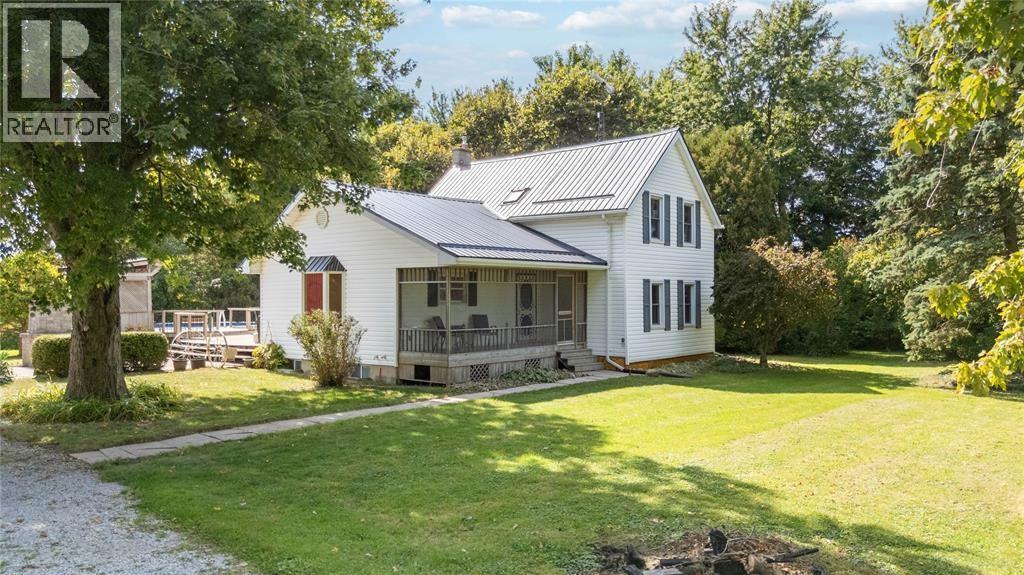 5459 Confederation Line, Plympton-Wyoming, ON