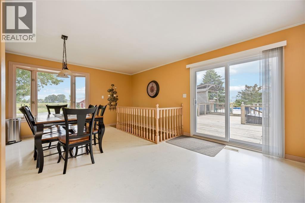 5459 Confederation Line, Plympton-Wyoming, ON