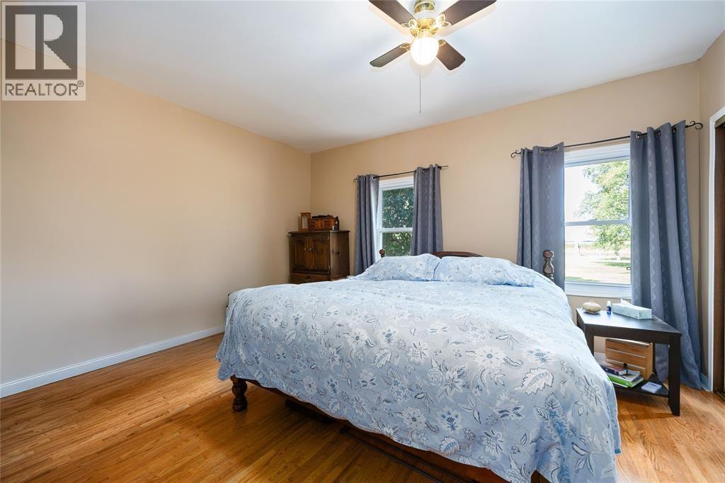 5459 Confederation Line, Plympton-Wyoming, ON