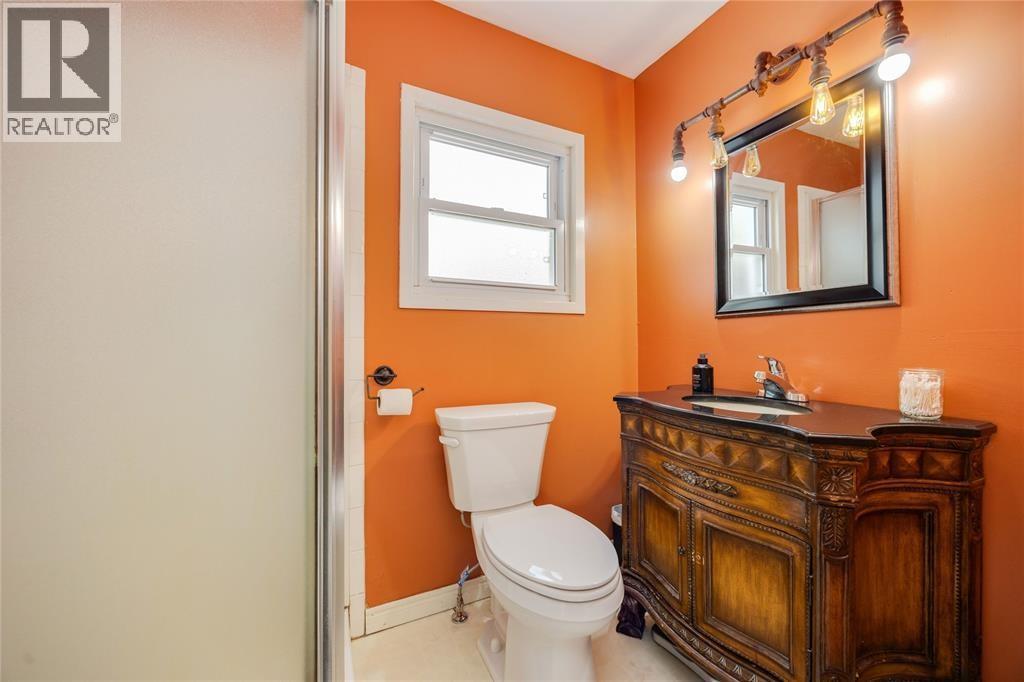 5459 Confederation Line, Plympton-Wyoming, ON