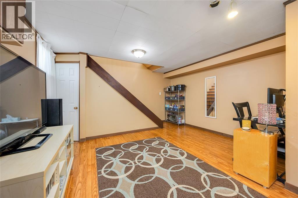 5459 Confederation Line, Plympton-Wyoming, ON