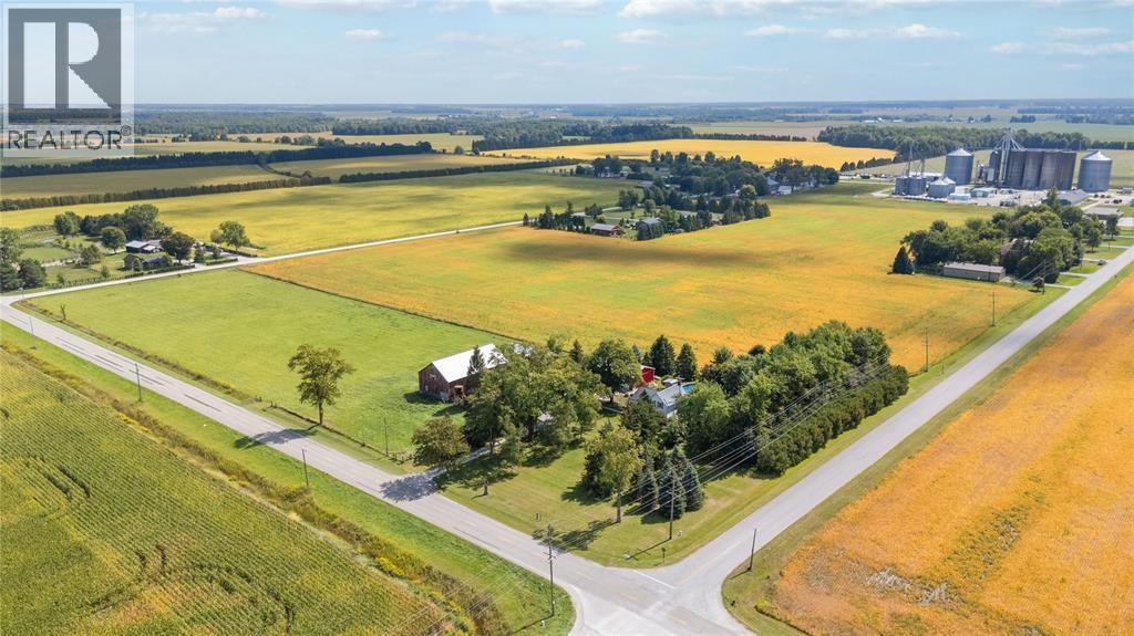 5459 Confederation Line, Plympton-Wyoming, ON