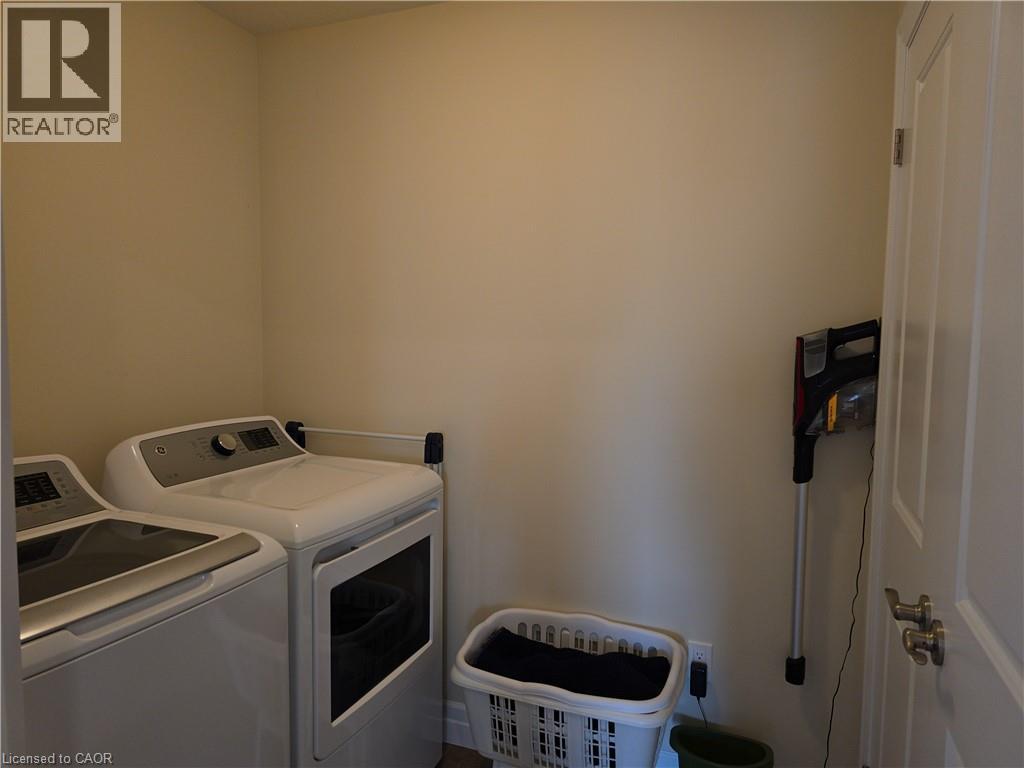 1095 Kincaid Street, Listowel, ON - Indoor Photo Showing Laundry Room