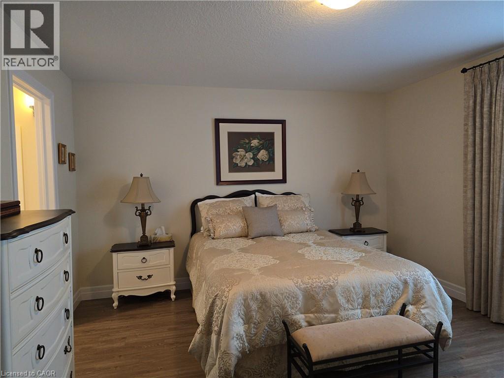 1095 Kincaid Street, Listowel, ON - Indoor Photo Showing Bedroom