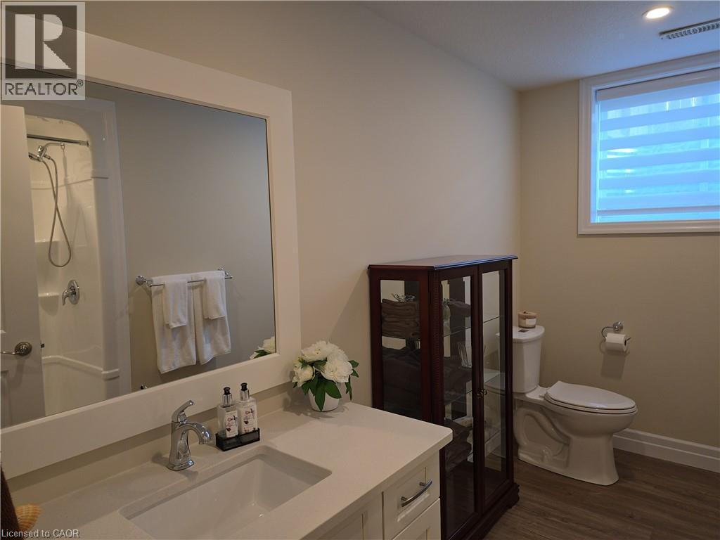 1095 Kincaid Street, Listowel, ON - Indoor Photo Showing Bathroom