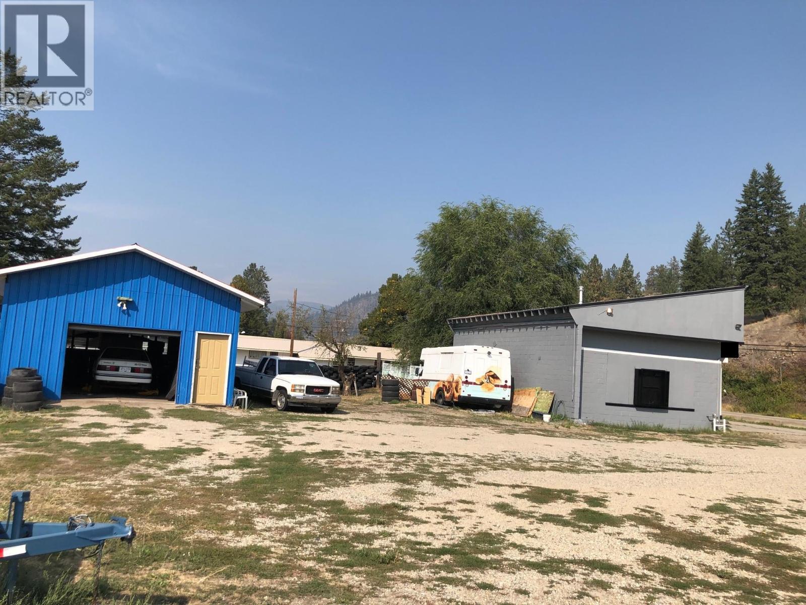 6401 Highway 3, Grand Forks, BC