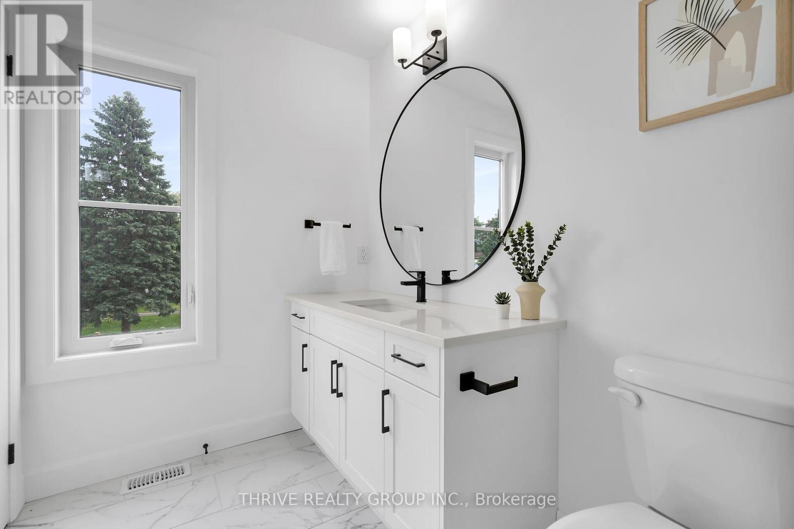 10 - 279 Hill Street, Central Elgin, ON