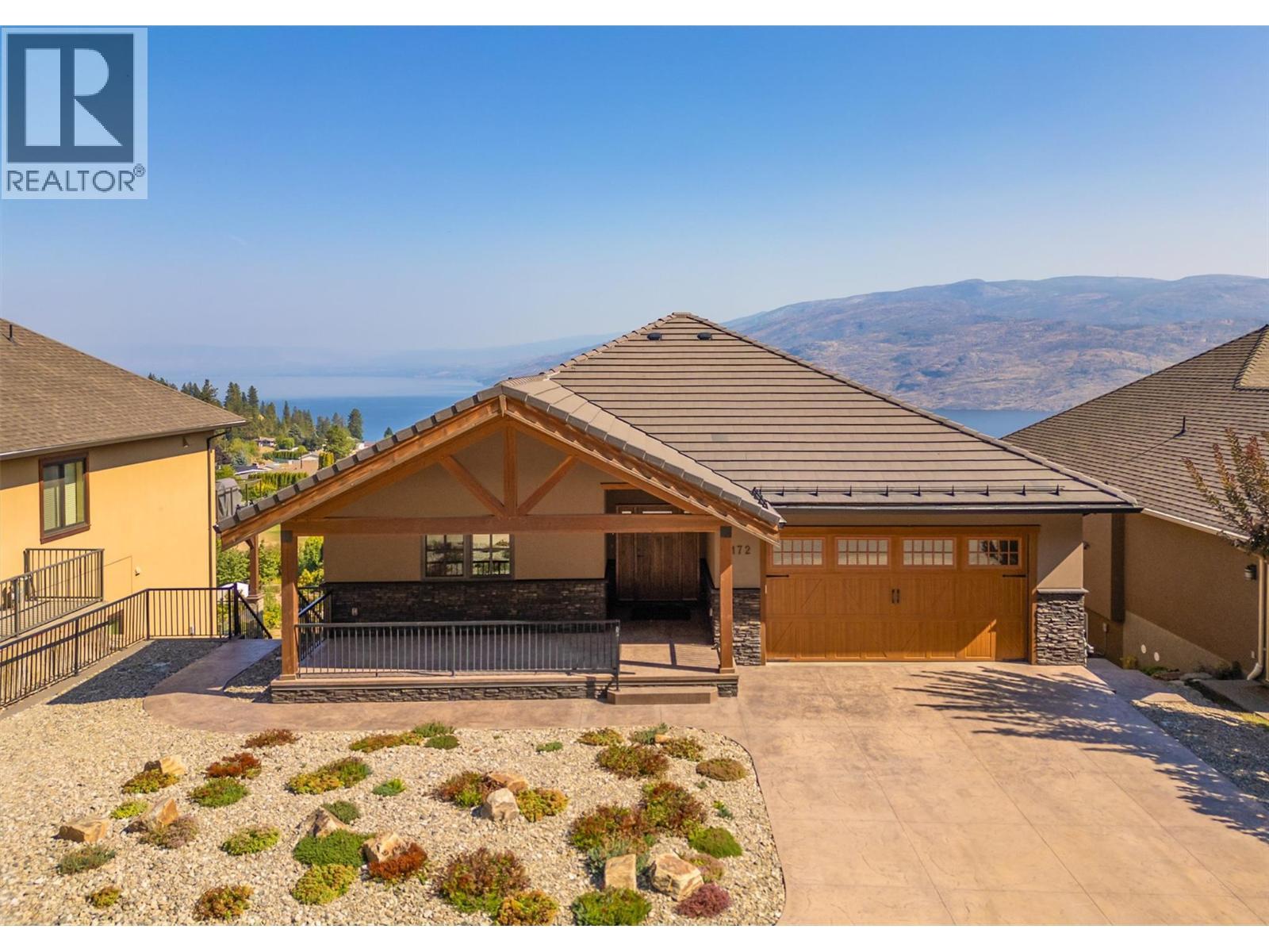 6172 Seymoure Avenue, Peachland, BC - Outdoor With Deck Patio Veranda