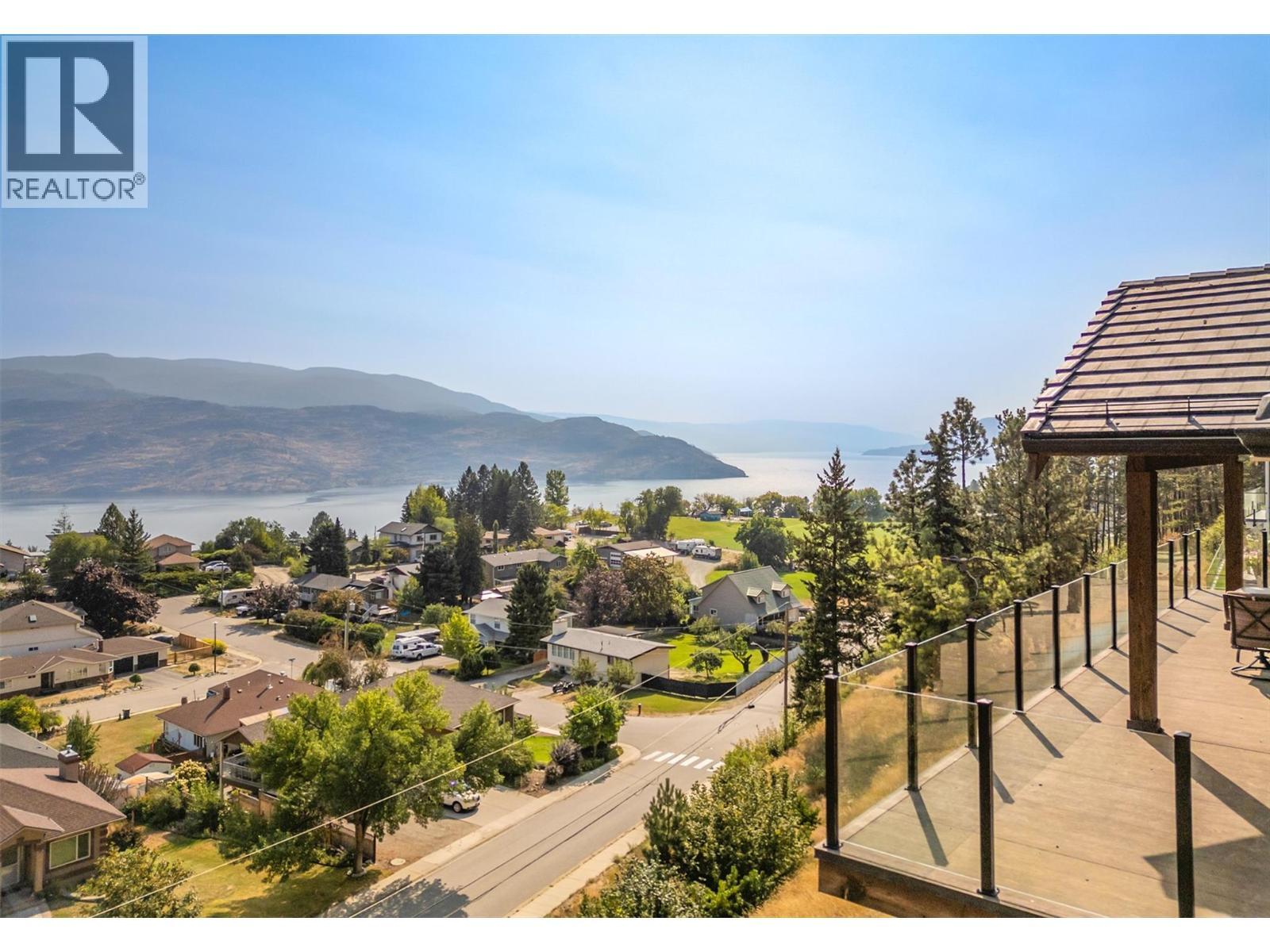 6172 Seymoure Avenue, Peachland, BC - Outdoor With Body Of Water With View