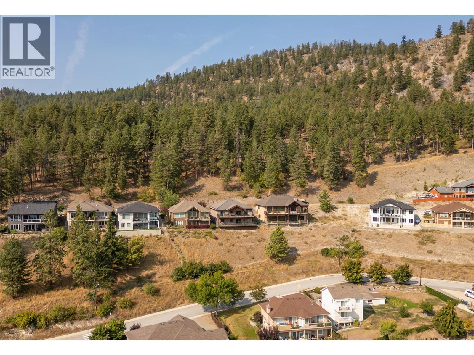 6172 Seymoure Avenue, Peachland, BC - Outdoor With View
