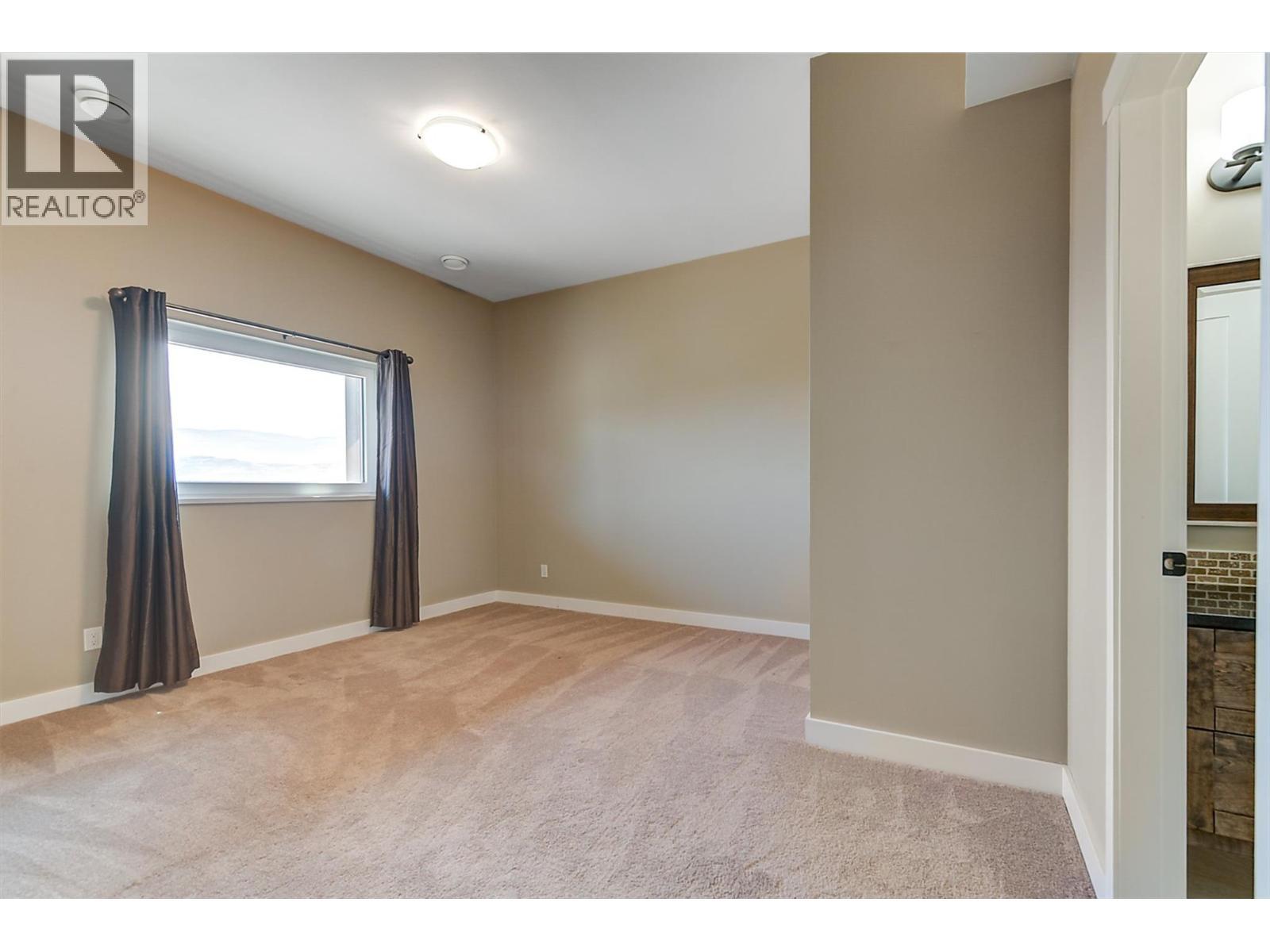 6172 Seymoure Avenue, Peachland, BC - Indoor Photo Showing Other Room