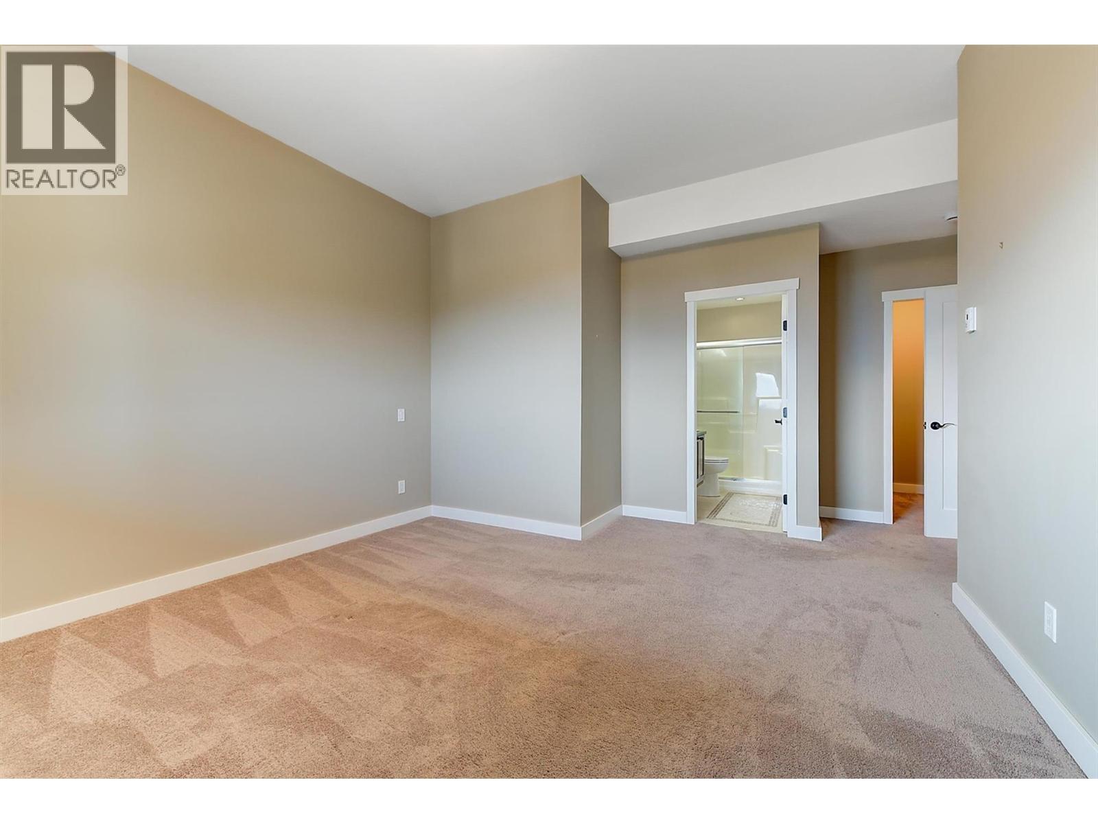 6172 Seymoure Avenue, Peachland, BC - Indoor Photo Showing Other Room