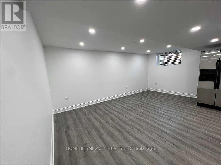 3371 Schomberg Avenue, Mississauga, ON - Indoor