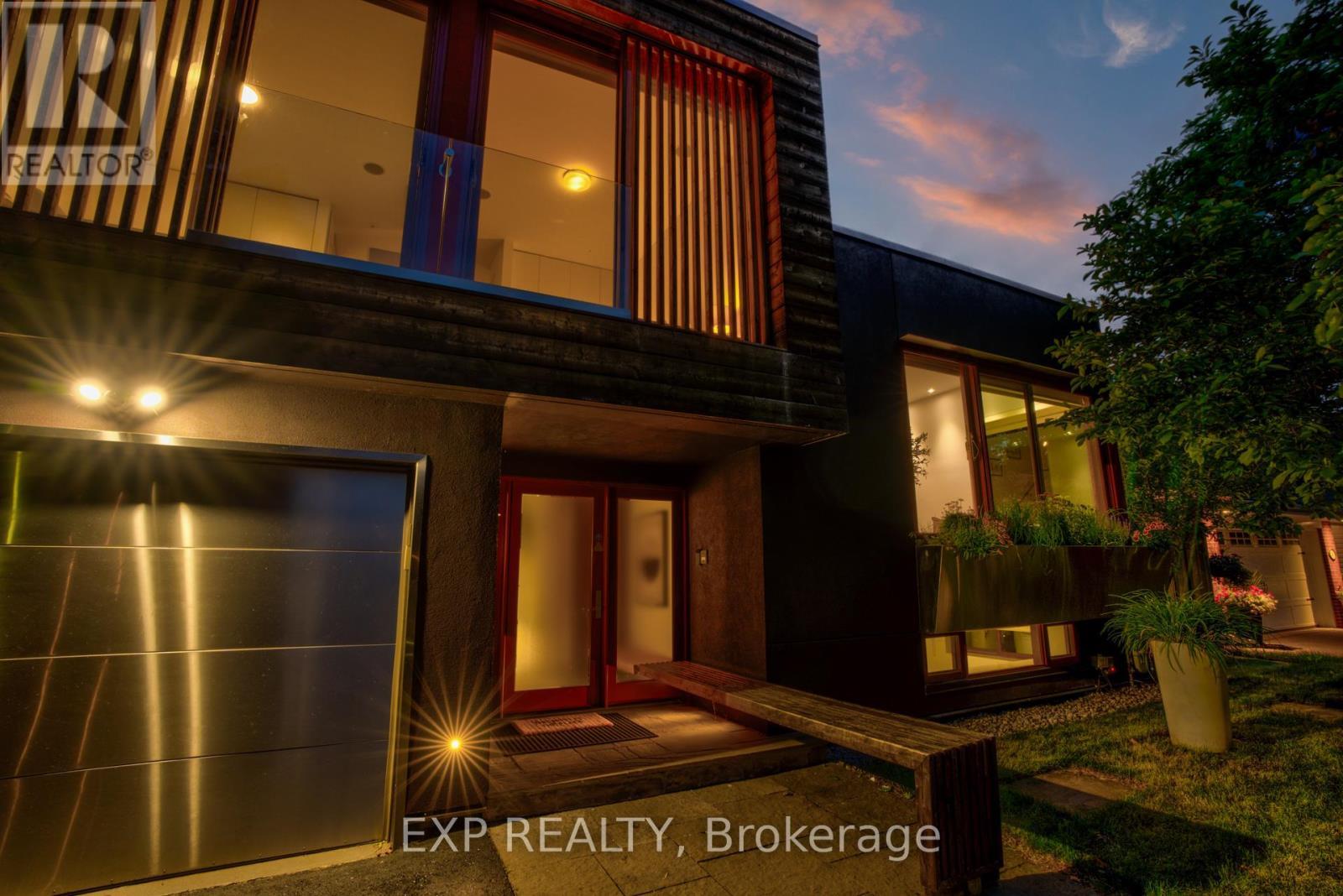 26 Richmond Drive, Brampton, ON - With Exterior