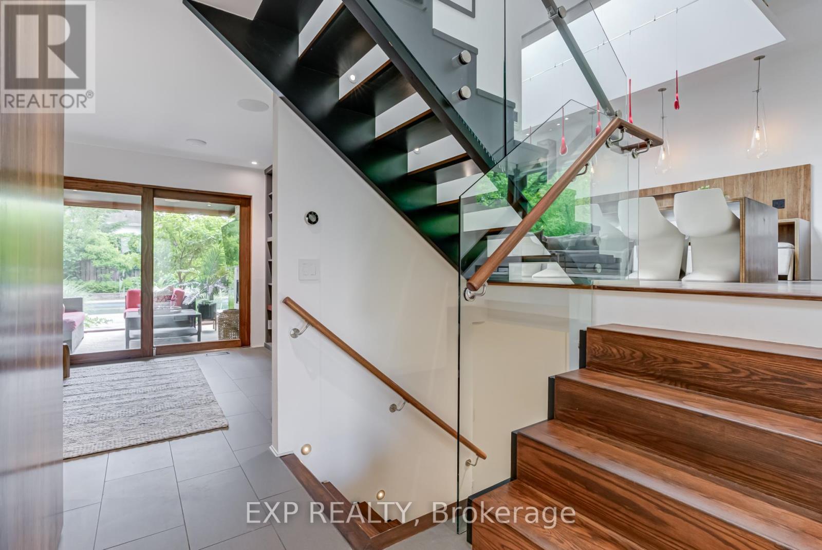 26 Richmond Drive, Brampton, ON - Indoor