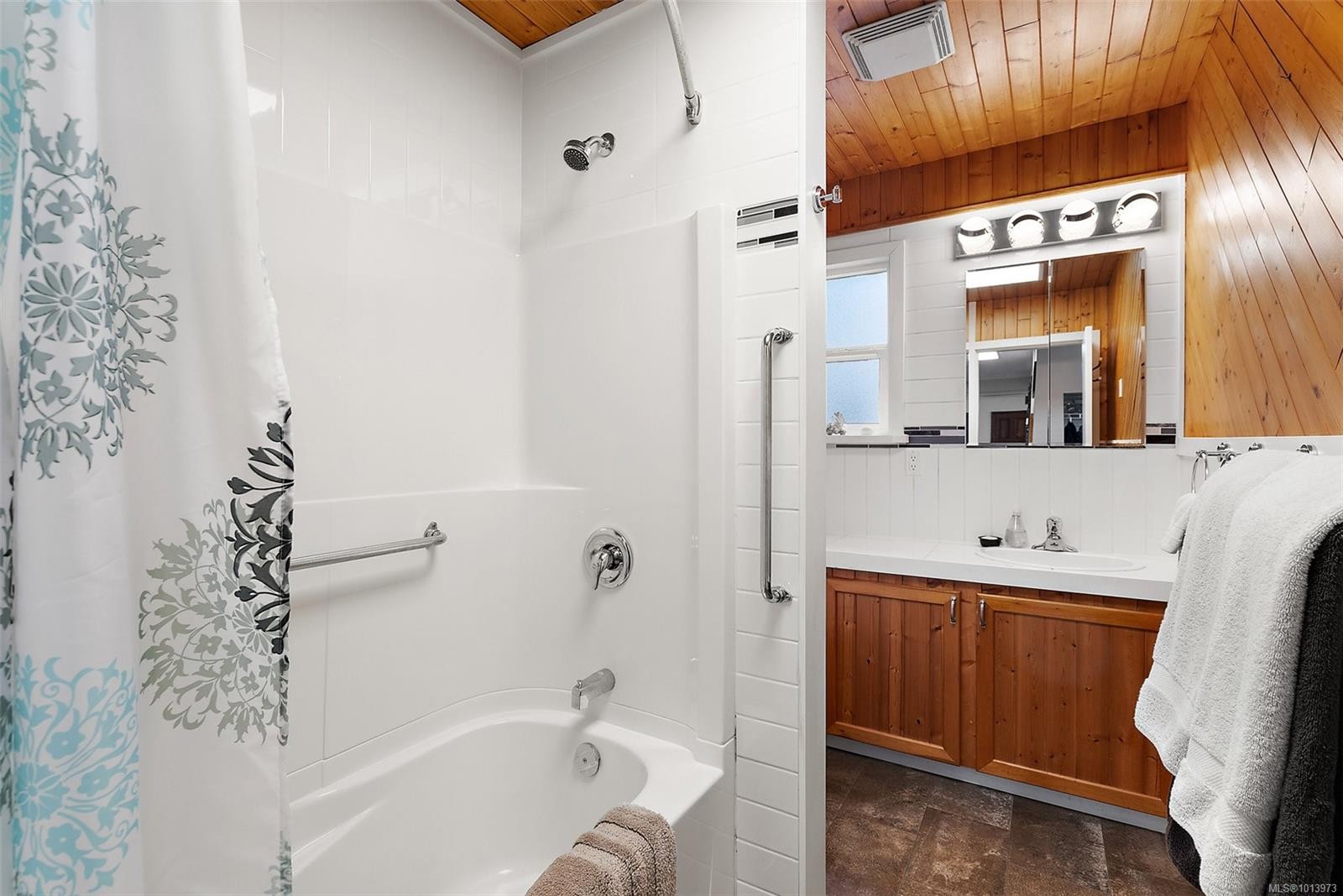 3574 Cowichan Lake Rd, Duncan, BC